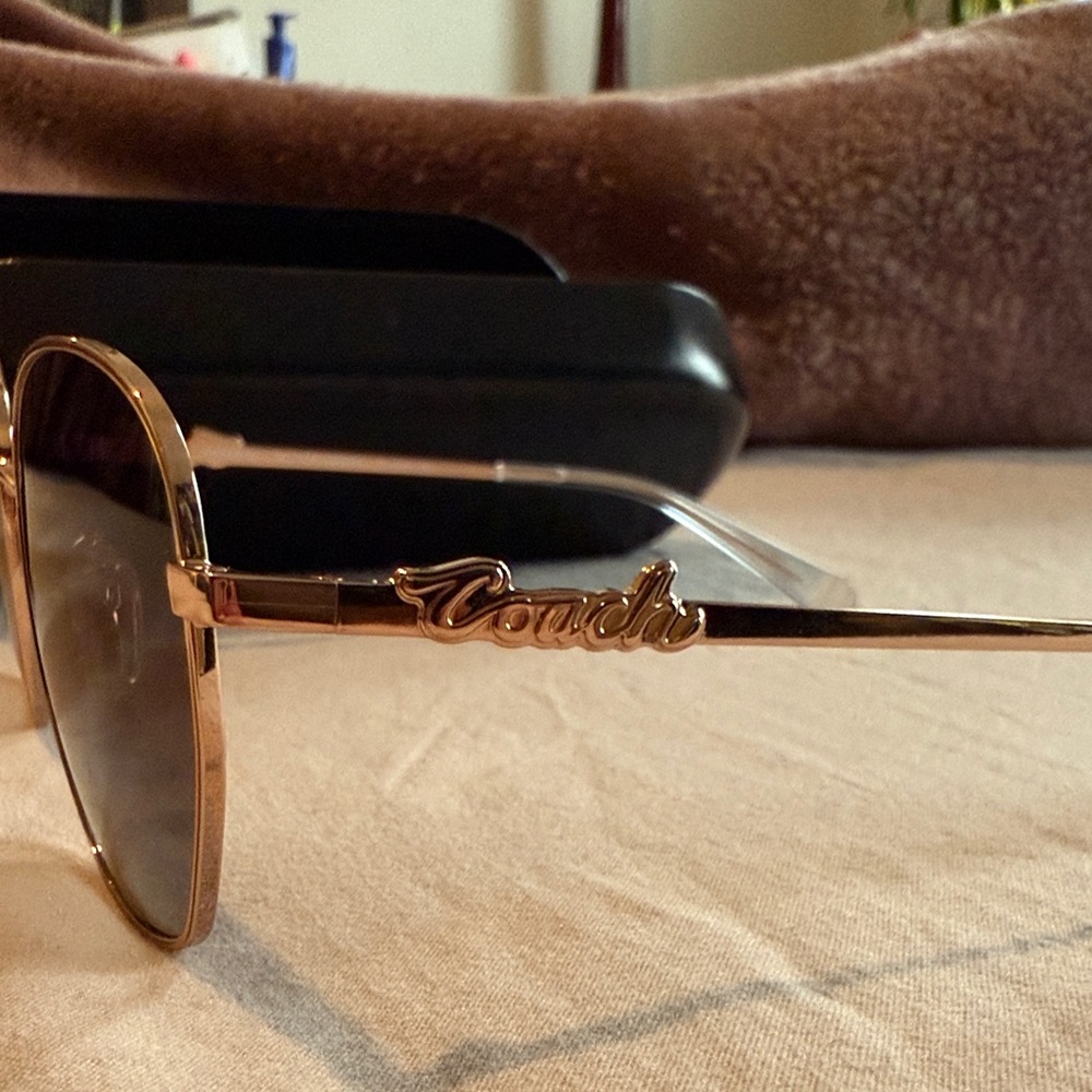 Coach Sunglasses - Picture 6 of 7